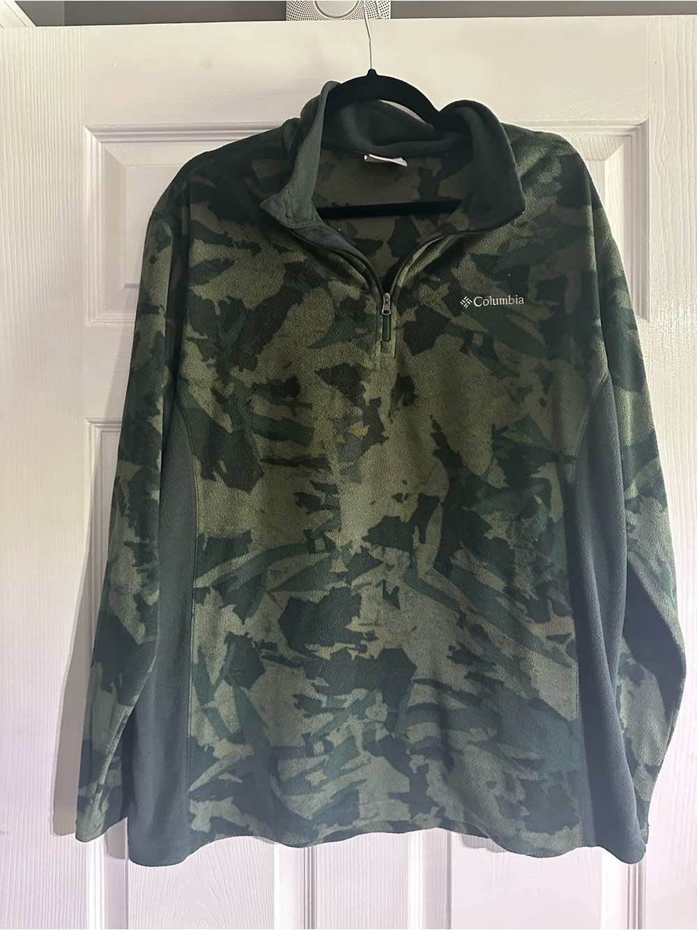 Columbia Olive Green Camo Fleece Half-Zip Pullover